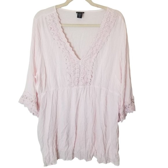 torrid Tops - Torrid Womens 3X Light Pink Lace Trim 3/4 Sleeves